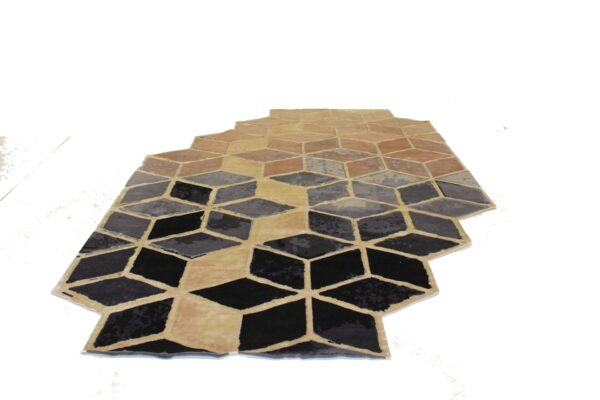 Geomatrical Prestige Rug - Image 2
